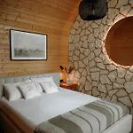 Harmony Hill * Ulinia