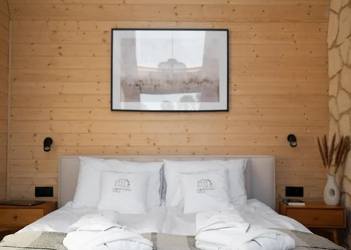 Harmony Hill * Ulinia